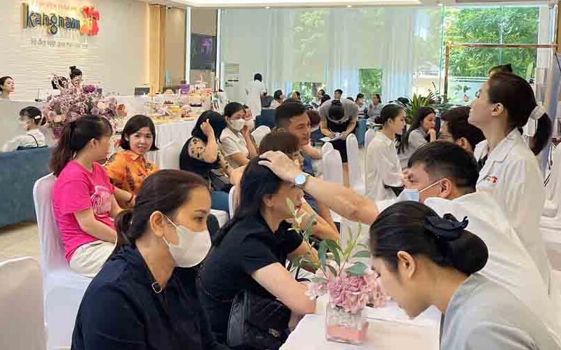 Tư vấn xoá rãnh lệ Hà Nội tại Kangnam (Nguồn: Internet)