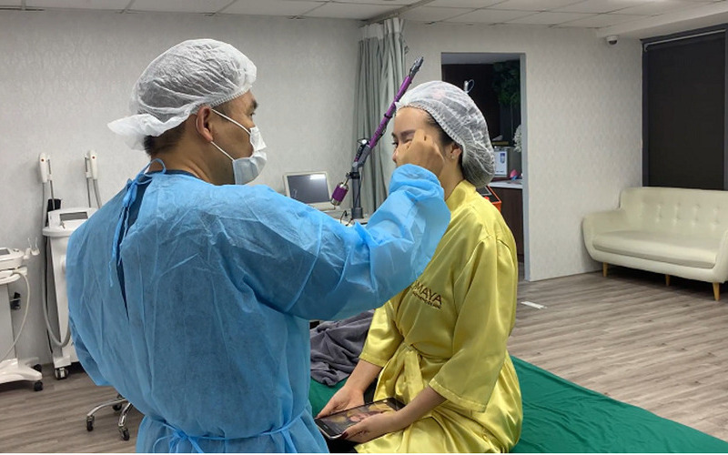 Dr. Long - Địa chỉ xoá rãnh lệ Hà Nội (Nguồn: Internet)
